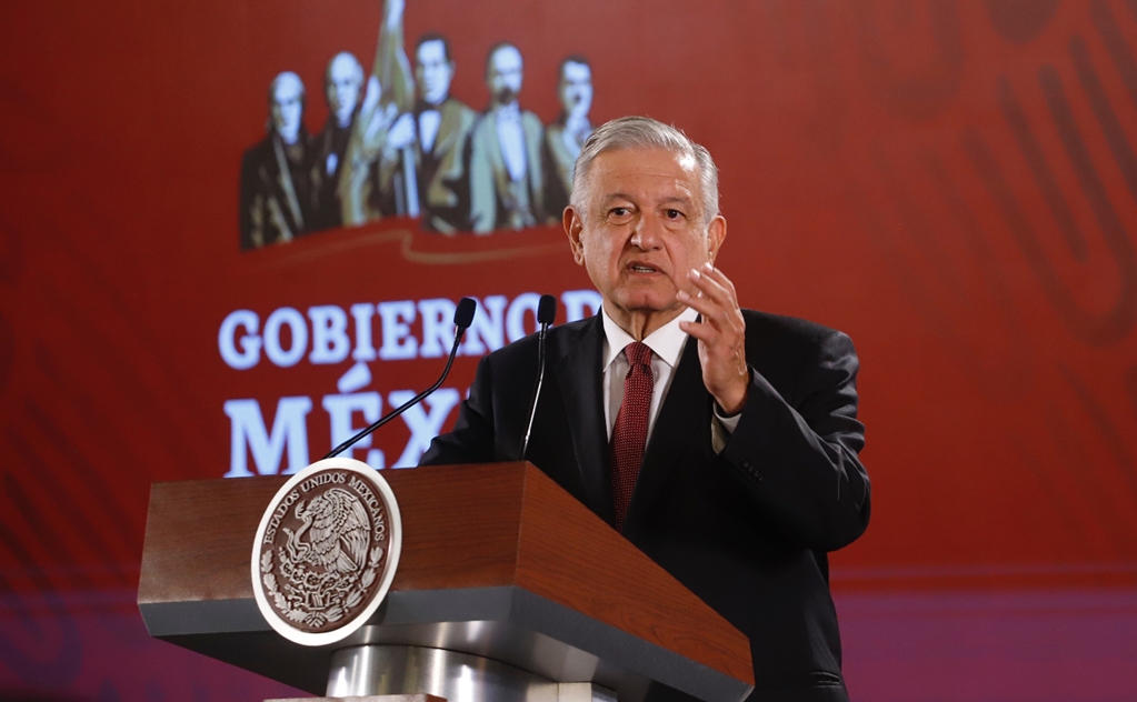 Ejército «me ha sacado del hoyo»: López Obrador