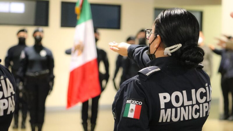 Se gradúan 15 nuevos policías municipales en Tijuana