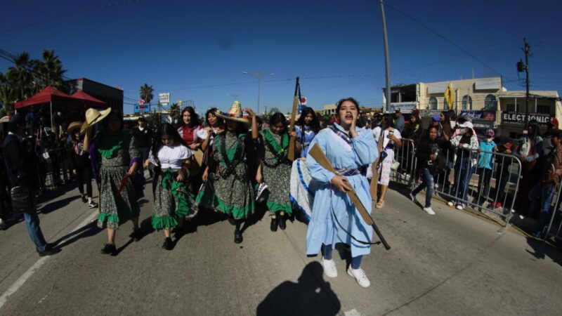 Rosaritenses disfrutan del tradicional desfile civico por Aniversario de la Revolución Mexicana