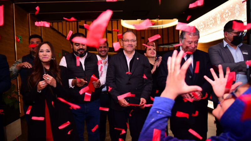 Activan punto naranja en nueva sucursal de Cinemex Plaza Península