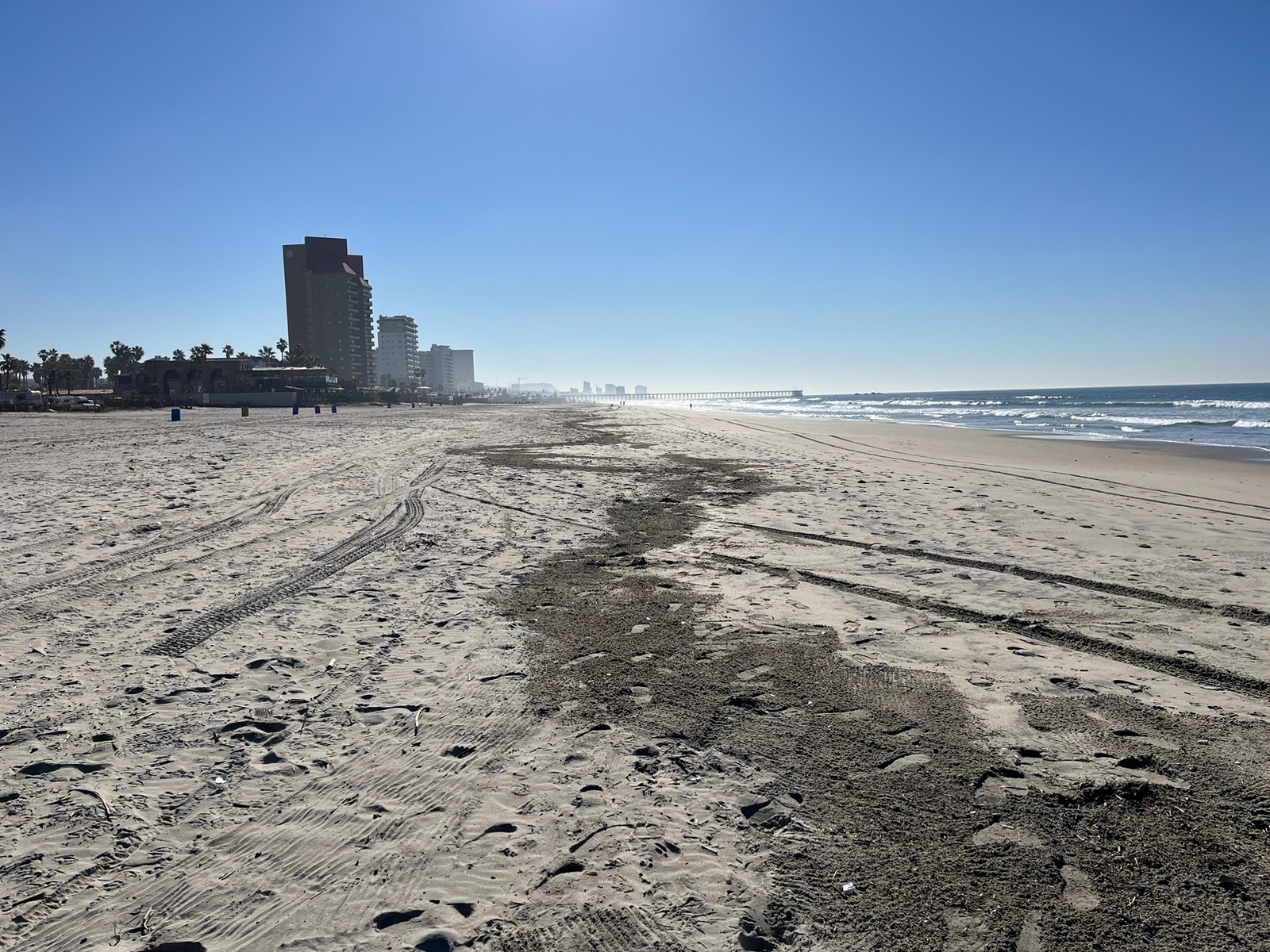 Reitera Gobierno de Playas de Rosarito monitoreo permanente para revisar niveles óptimos de la playa