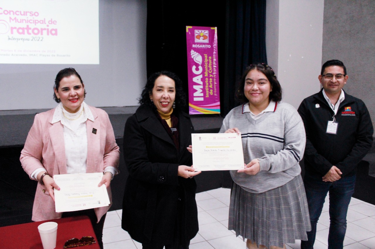 Reconocen a jóvenes rosaritenses participantes del Concurso Municipal de Oratoria Interprepas 2022