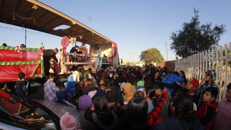 Festejan Día de Reyes entregando juguetes a rosaritenses