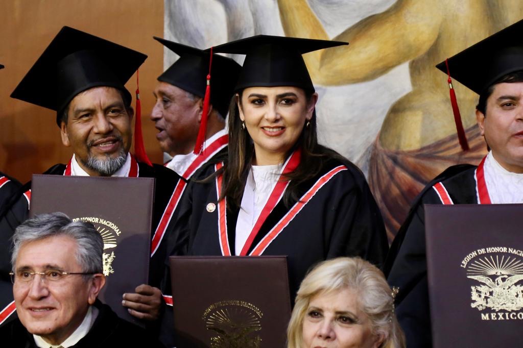 Karla Ruiz MacFarland reconocida como Miembro de Número en la Legión de Honor Nacional de México