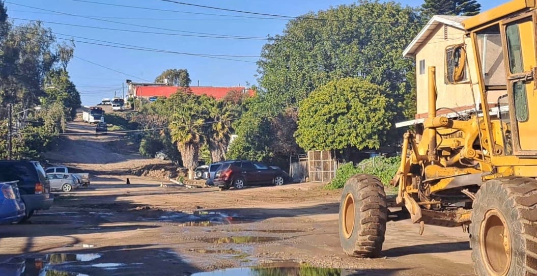 Araceli Brown Figueredo inaugura obra de pavimentación en la colonia Lucio Blanco de Playas de Rosarito