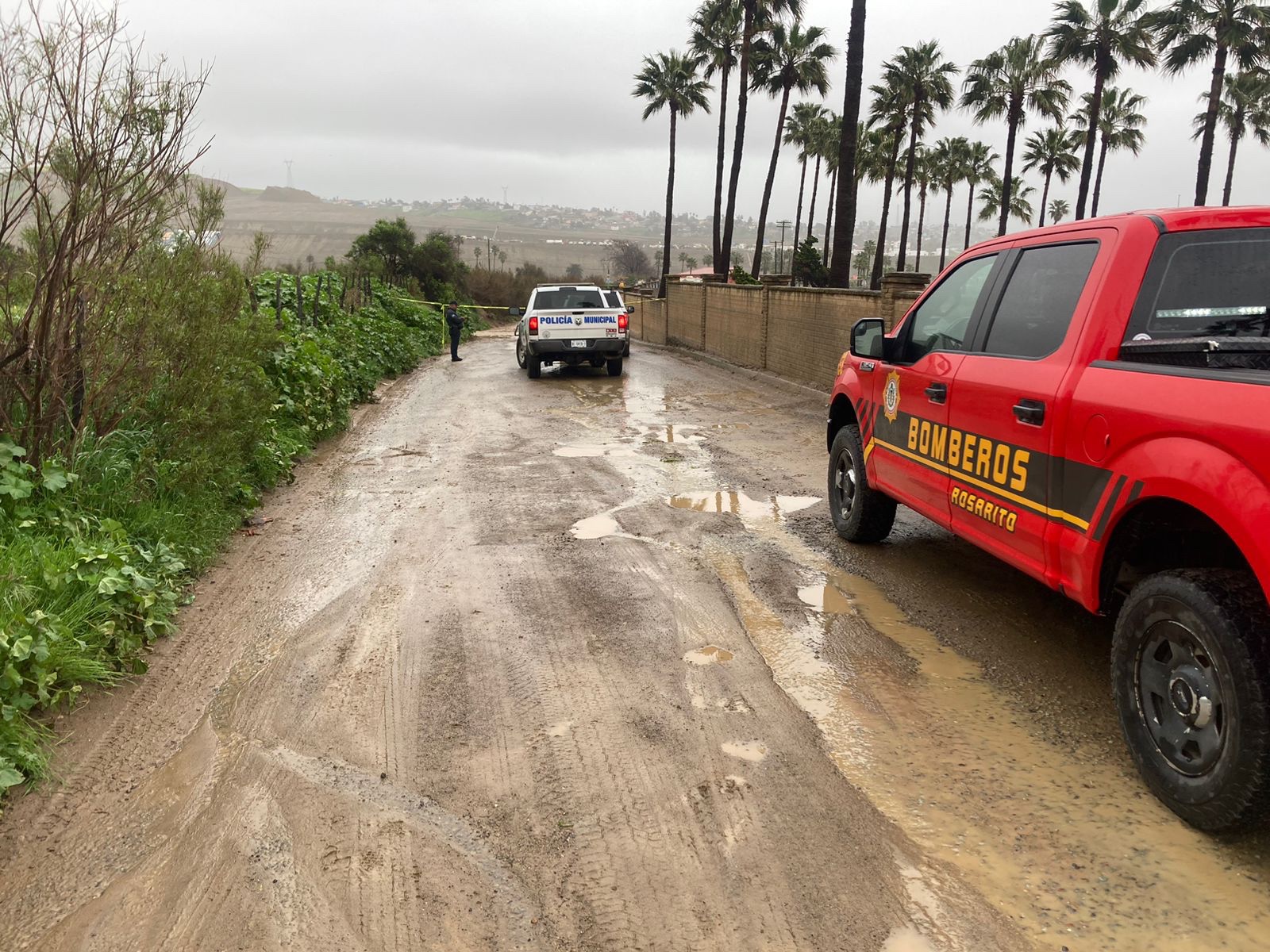 Cerrado el acceso a El Médano por condiciones del arroyo tras lluvias en Rosarito