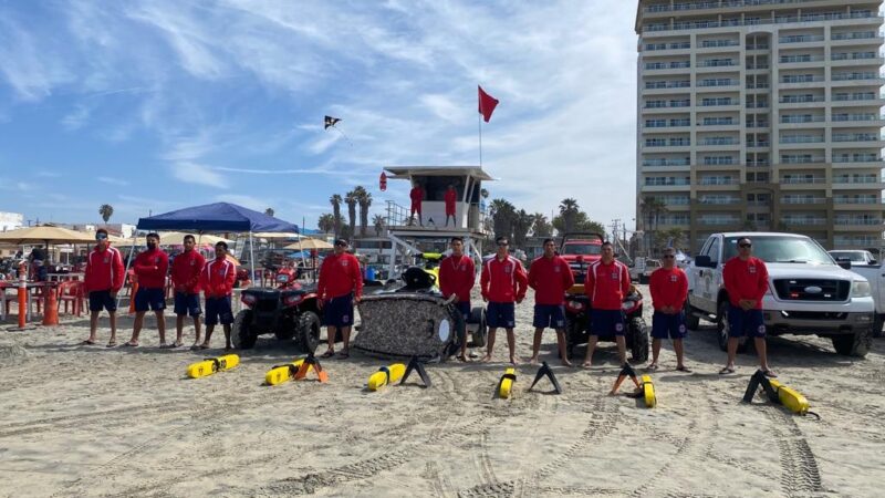 Playas de Rosarito contarán con 27 salvavidas para atender a turistas durante vacaciones