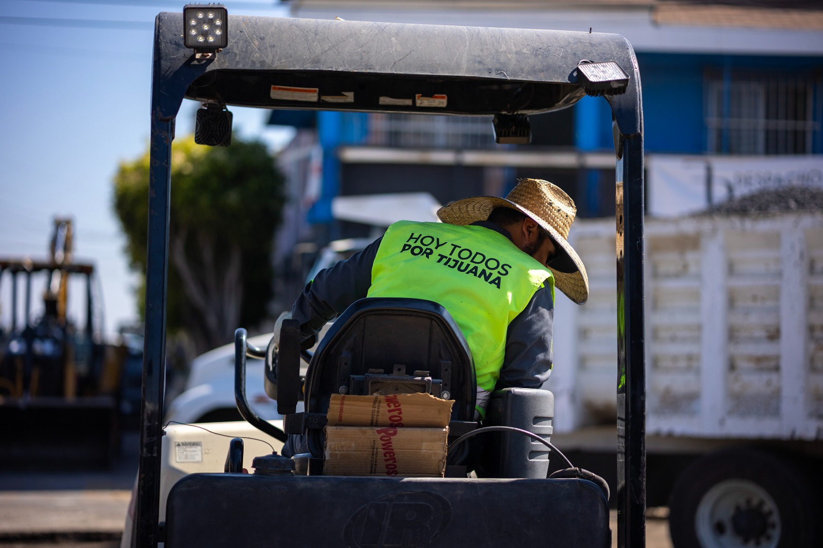 Rehabilitan 180 mil metros cuadrados de vialidad durante 2023 en Tijuana