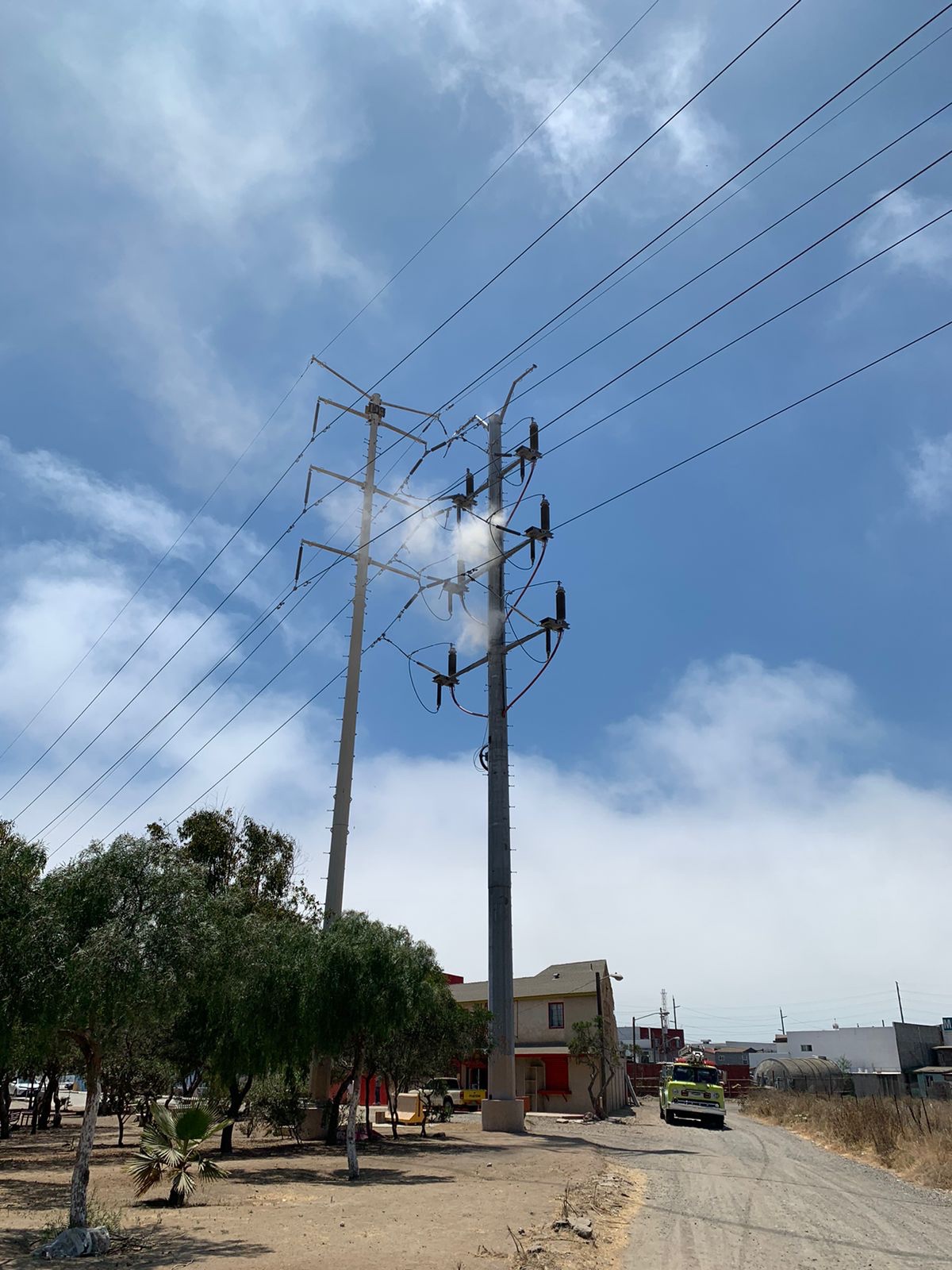 Incidente en Torre de Control de CFE Deja Colonias de Playas de Rosarito sin Energía Eléctrica