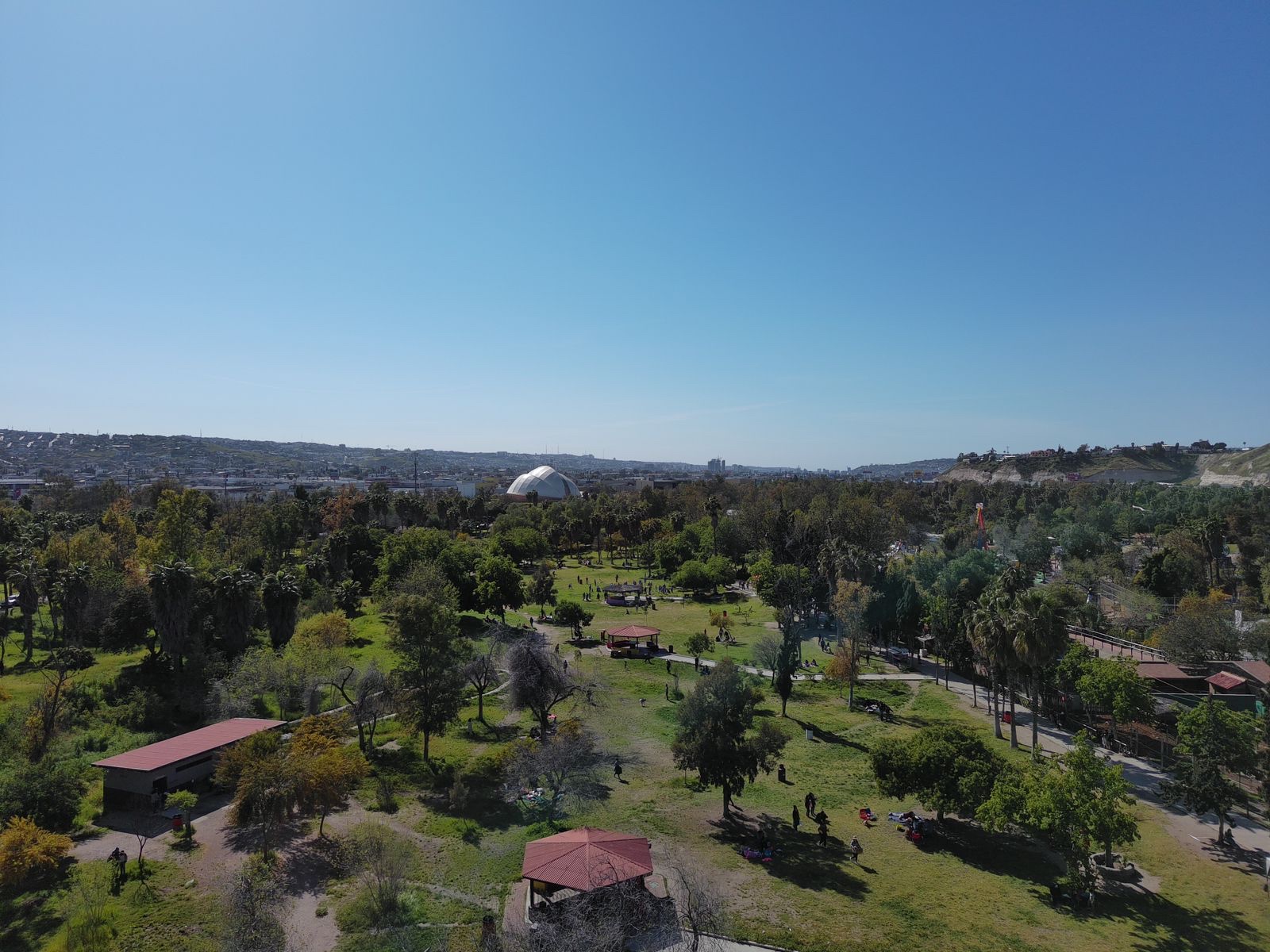 Abiertos parque Mirella y de la Amistad en Semana Santa