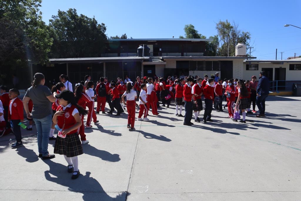 Regresan a clases más de 4 mil alumnos del Sistema Educativo Municipal