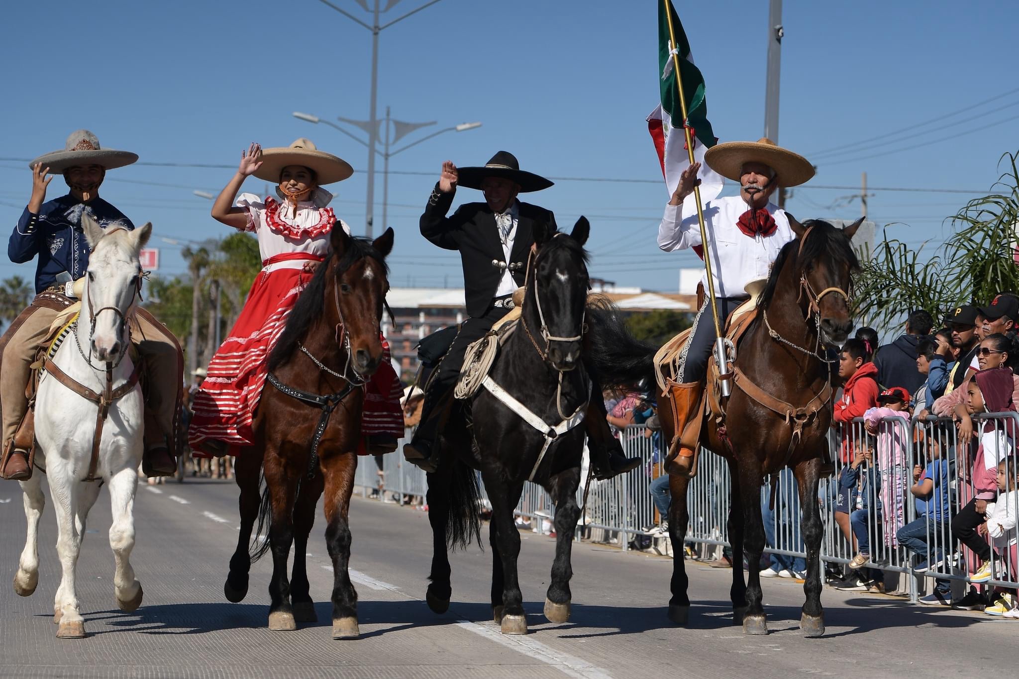 Invitación al Desfile Cívico Deportivo por el 113 Aniversario de la Revolución Mexicana en Playas de Rosarito