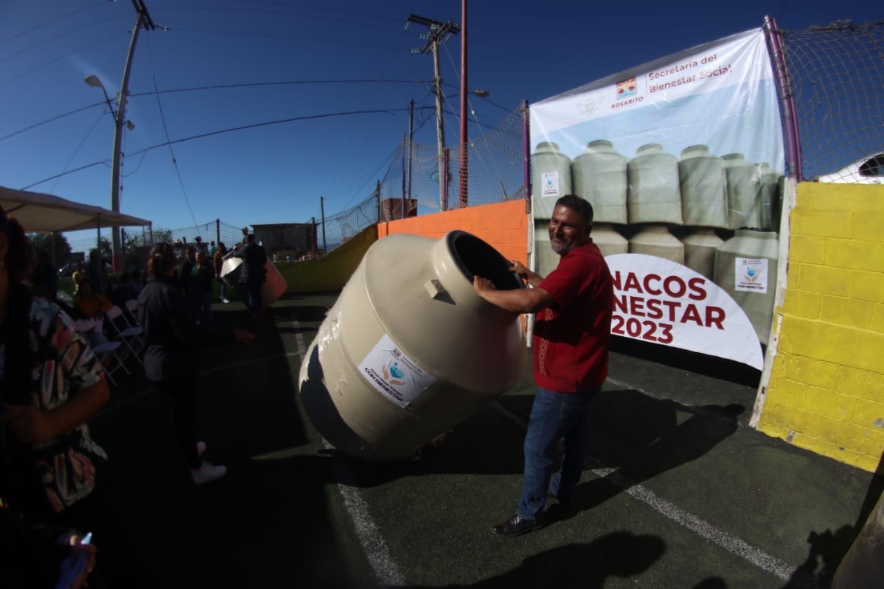 Iniciativa municipal en Rosarito garantiza acceso al agua potable para familias vulnerables