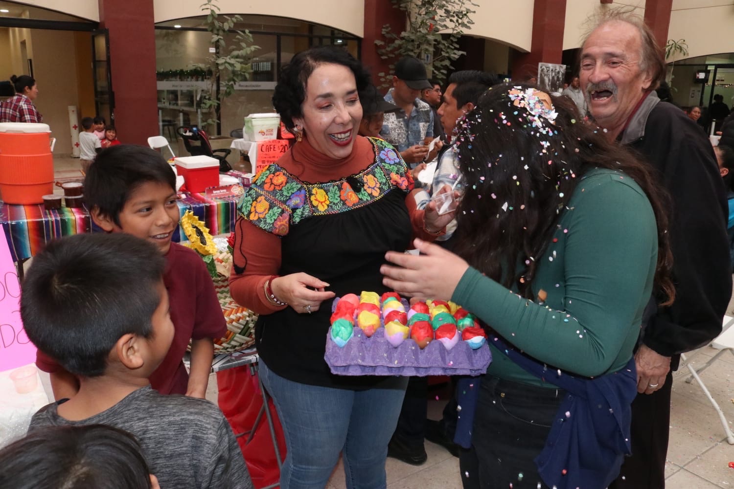 Inaugurado Festival de la Piñata y El Mole en Rosarito