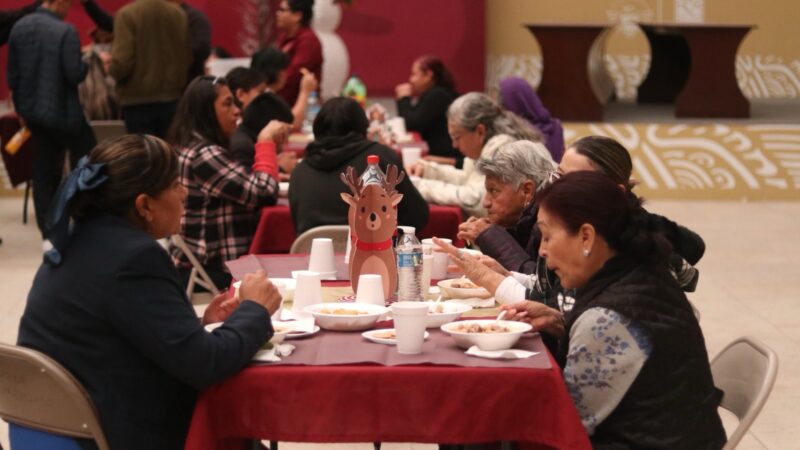 Gobierno de Rosarito Celebra Posada Navideña con Abuelitos