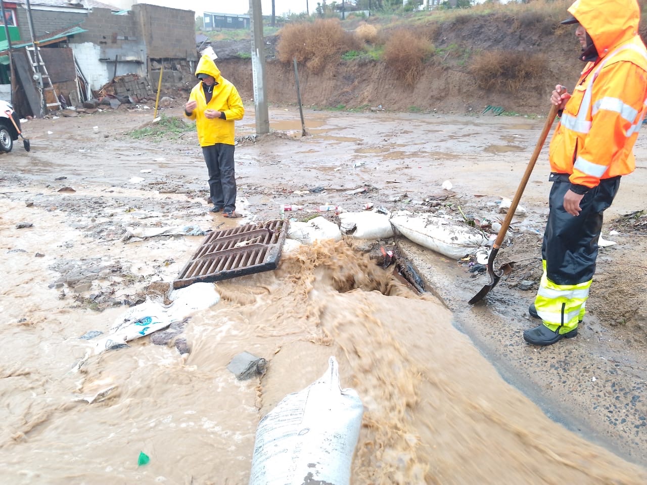 Realiza Delegación Primo Tapia recorridos por zonas afectadas por lluvias