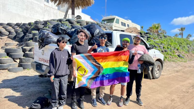 Costa Limpia: Comunidad LGBTTTIQA+ se une para limpiar playas en Rosarito