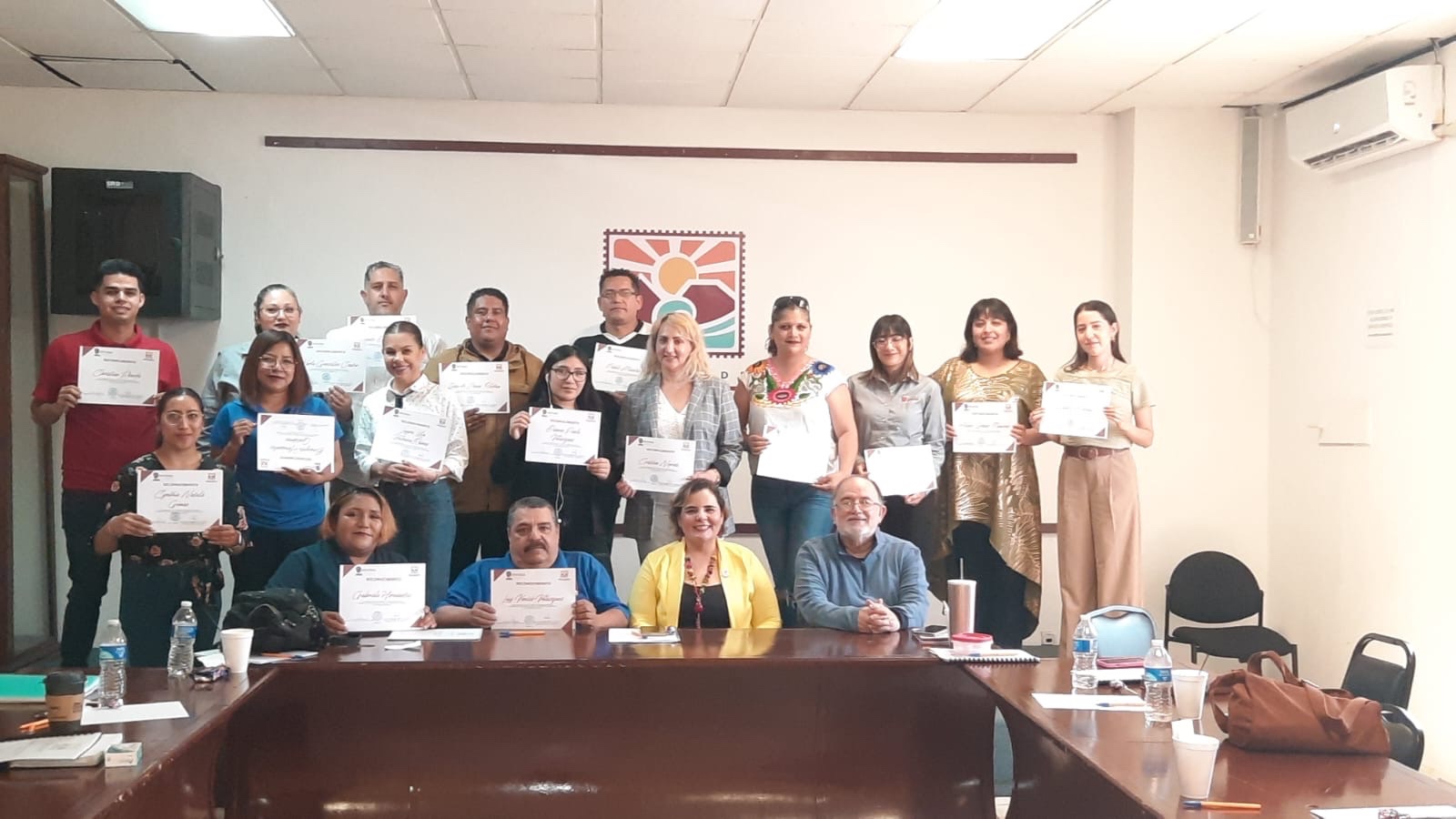 Comisión de Educación capacita sobre protocolos y ceremonias cívicas en Rosarito