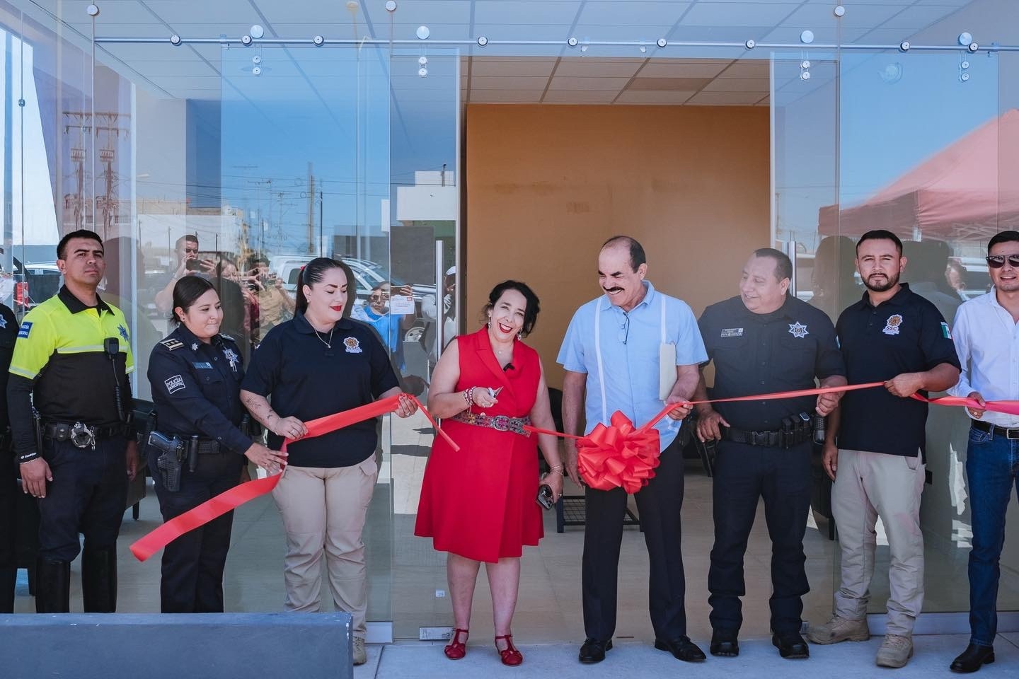 Araceli Brown inaugura la Comandancia Norte en Playas de Rosarito