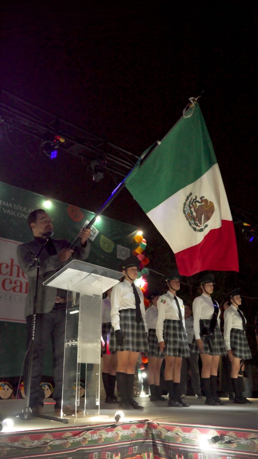 Celebran Noche Mexicana en Sistema Educativo José Vasconcelos