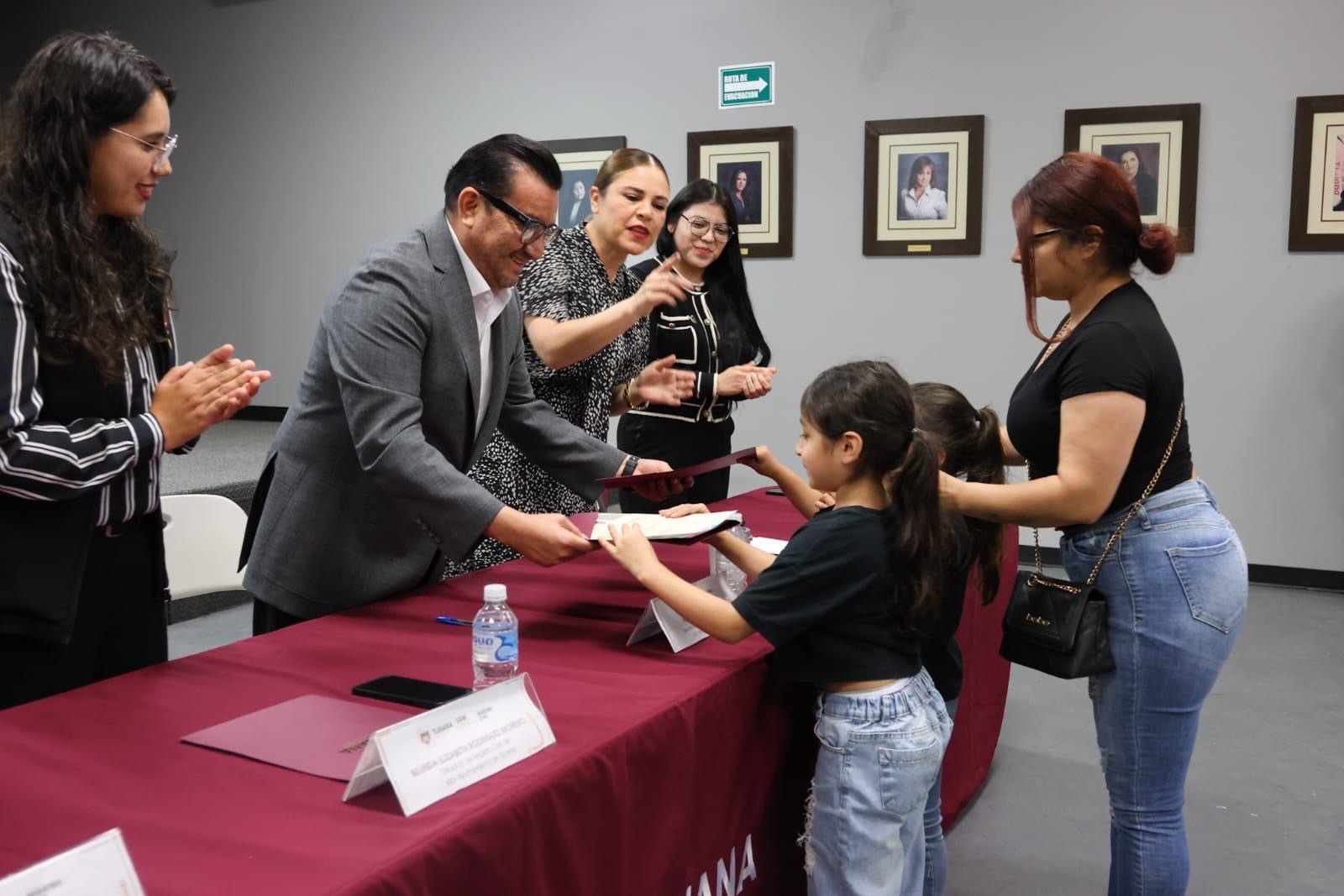 Entrega Gobierno Municipal cerca de 200 actas de nacimiento extemporáneas
