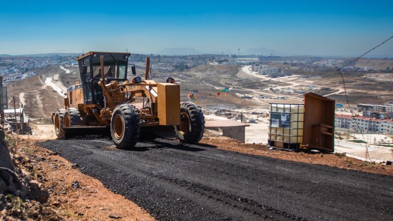 Tijuana Ciudad Limpia moderniza vialidades y alumbrado en tres delegaciones