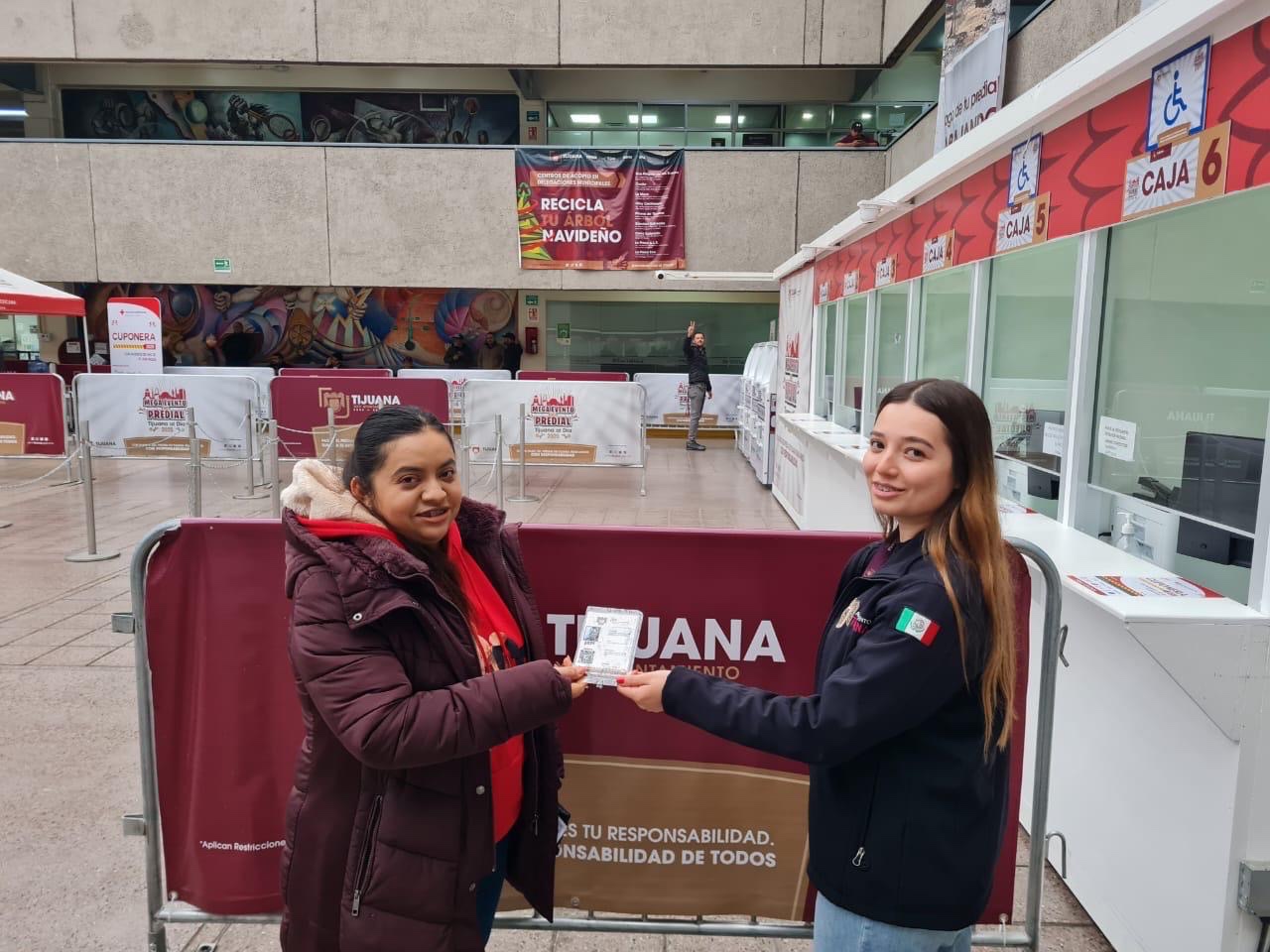 Revalida XXV Ayuntamiento de Tijuana cerca de 12 mil permisos a comercio ambulante y sobre ruedas