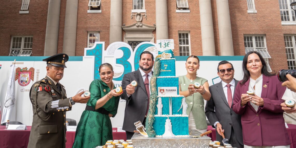 Rinde Gobierno de la Ciudad homenaje a Tijuana por el 136 Aniversario de su fundación