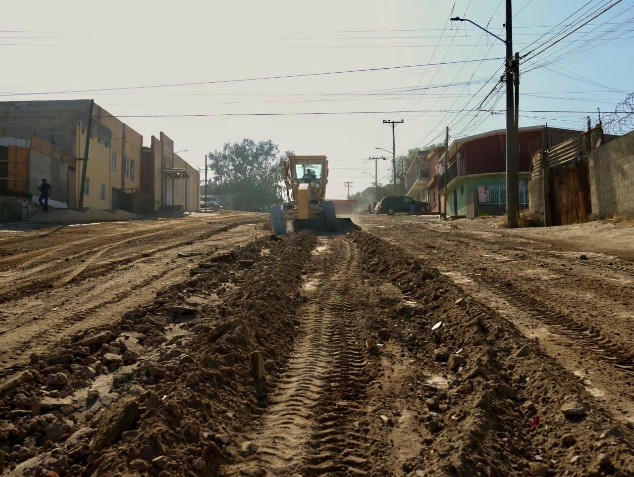 Recorre Ismael Burgueño colonias de la Zona Este para supervisar acciones del programa ‘Tijuana: Ciudad Limpia’