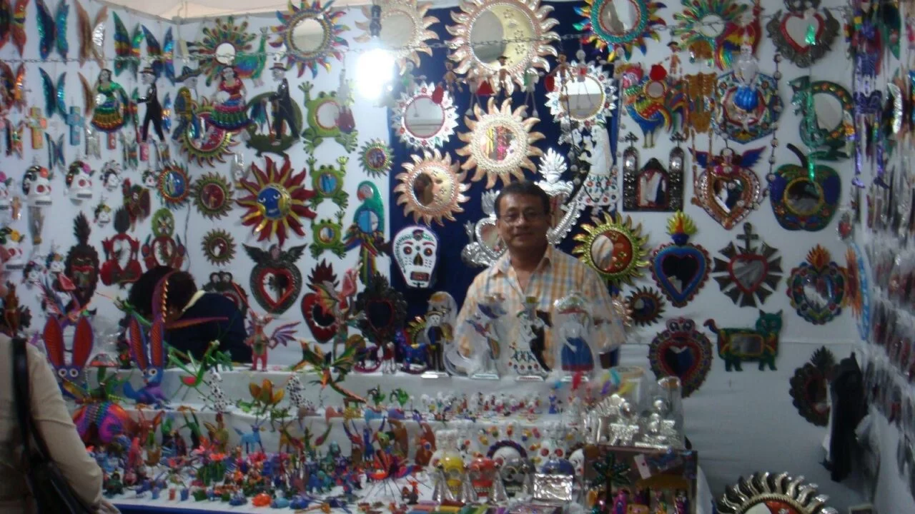 Tijuana Multicultural: artesanos de Oaxaca y comunidades indígenas en la Plaza Bicentenario