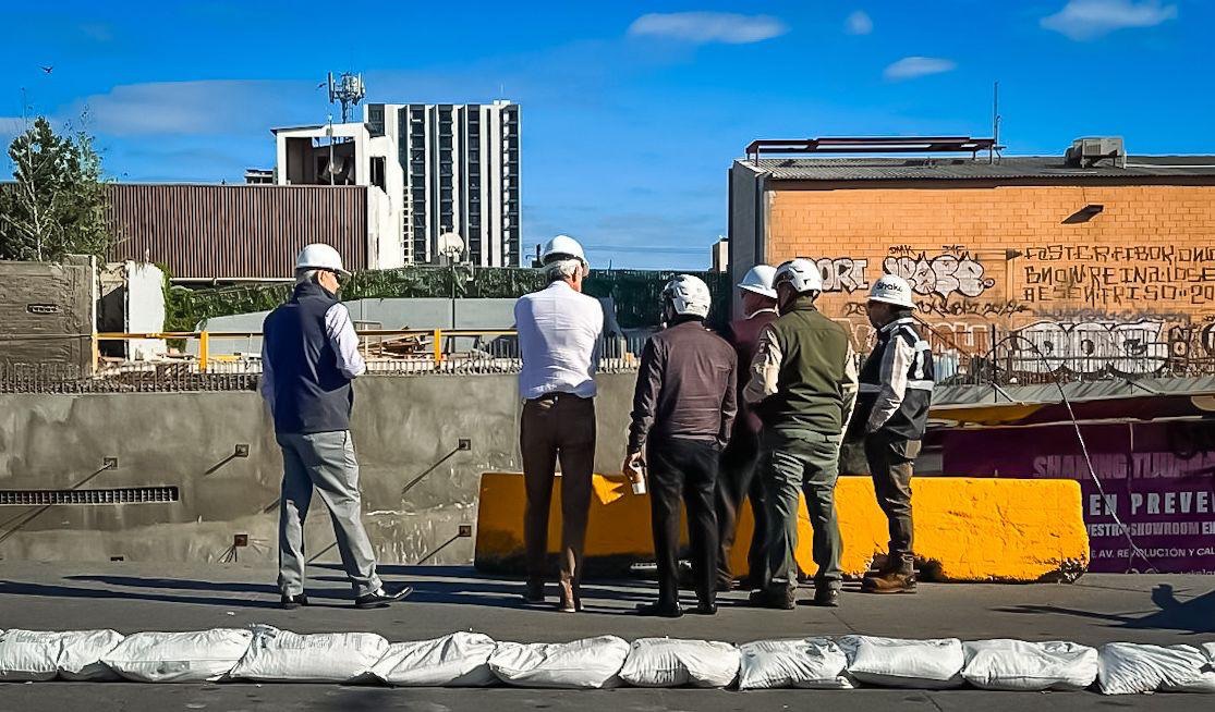 Tijuana supervisa reparación del muro colapsado en calle Diez