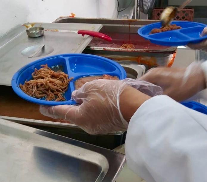 DIF Tijuana supervisa programa de Desayunos Escolares Calientes