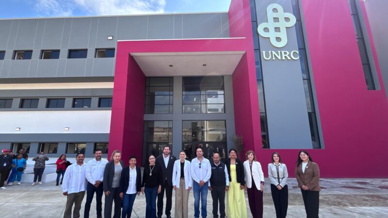 Asiste Ismael Burgueño a inauguración de la Universidad Nacional Rosario Castellanos