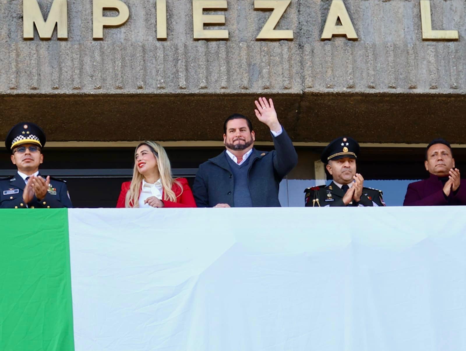 Preside Ismael Burgueño acto cívico y desfile por el 115 Aniversario de la Revolución Mexicana