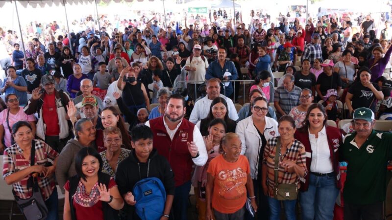 Privilegia Gobierno Municipal el bienestar de las familias con jornada de servicios en Valle Verde