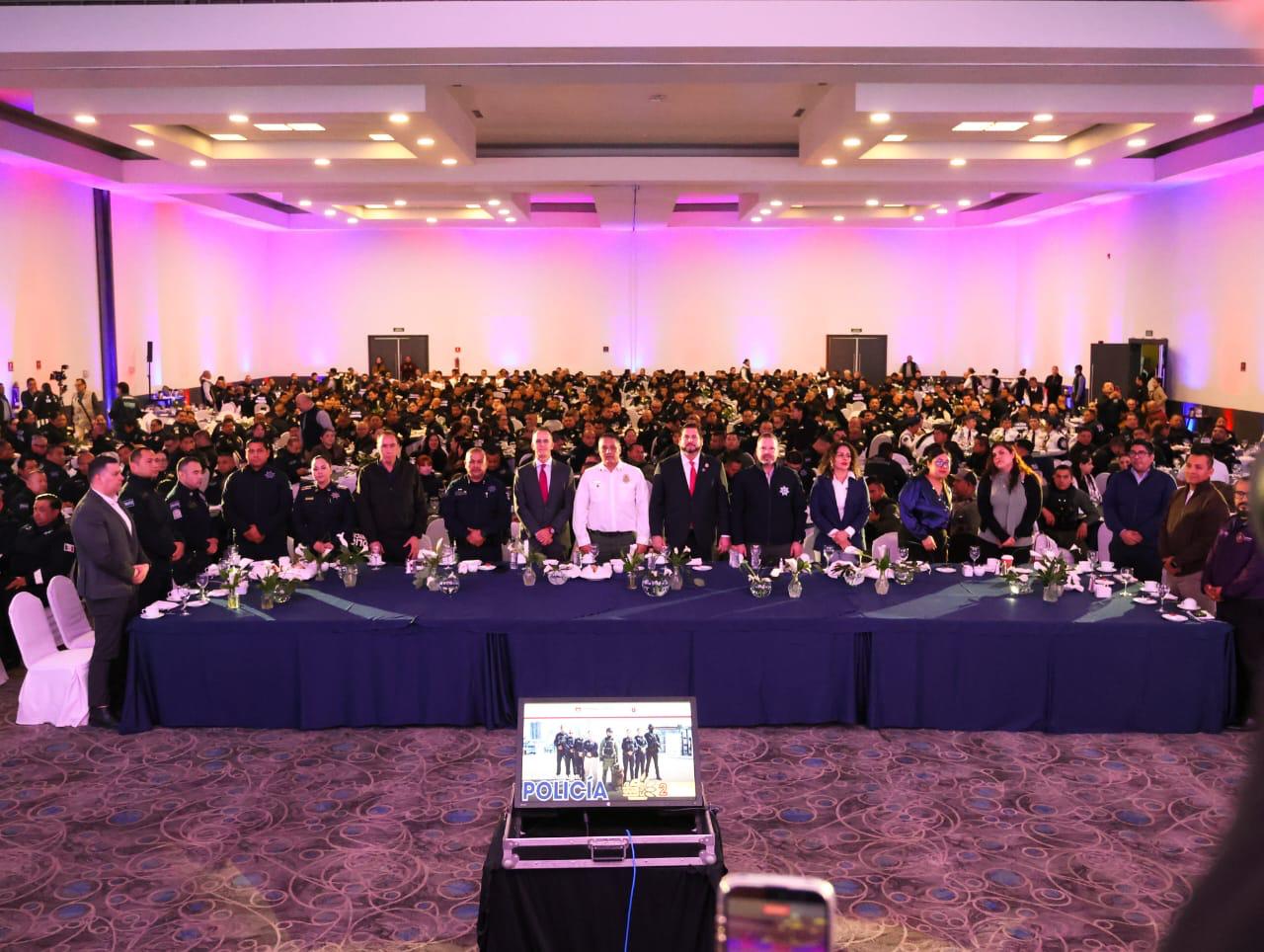 Conmemora Ismael Burgueño el Día Internacional del Policía