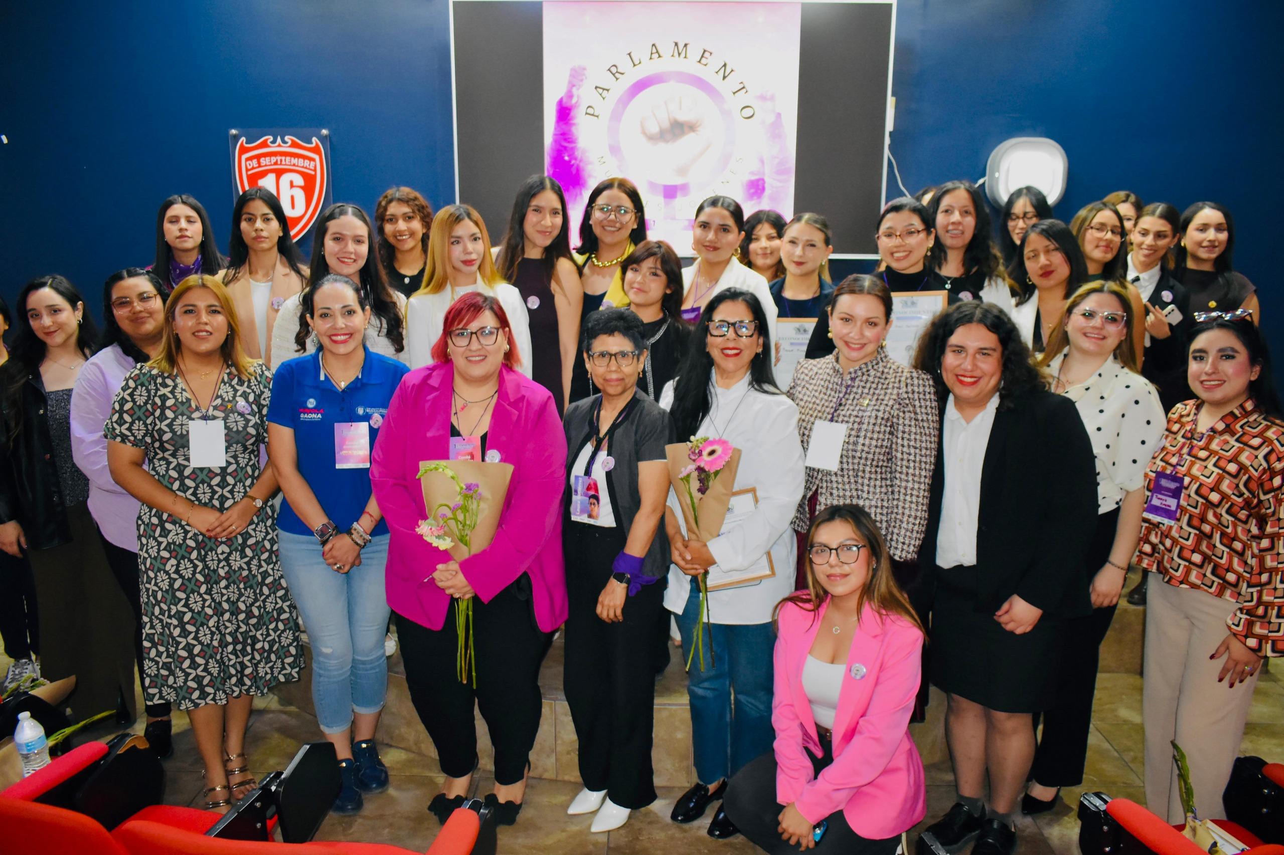 Participa Gobierno Municipal de Tijuana en el Primer Parlamento Estatal de Mujeres Jóvenes de Baja California