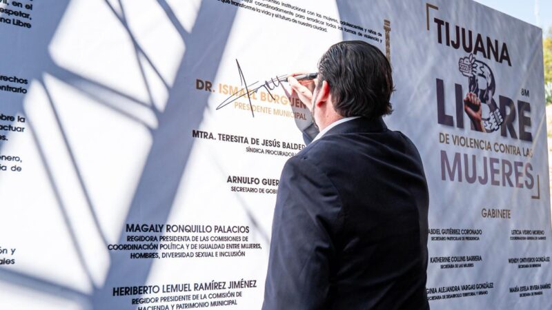 Firma Ismael Burgueño Alianza por una Tijuana Libre de Violencia contra las Mujeres