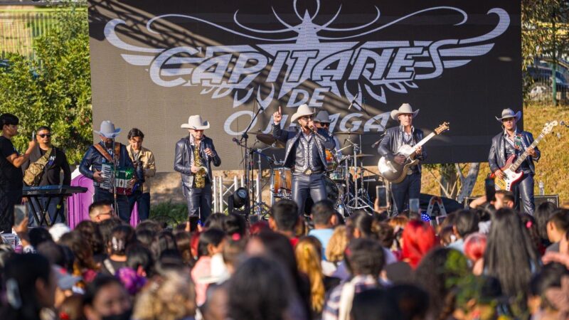 Tijuana celebra a miles de mamás con música y convivencia