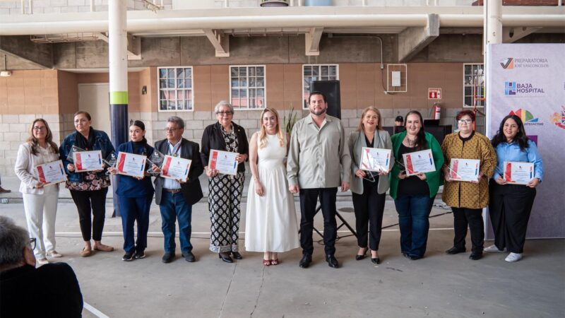 Conmemora Ismael Burgueño el Día del Maestro con docentes del Consejo de Seguridad Escolar’