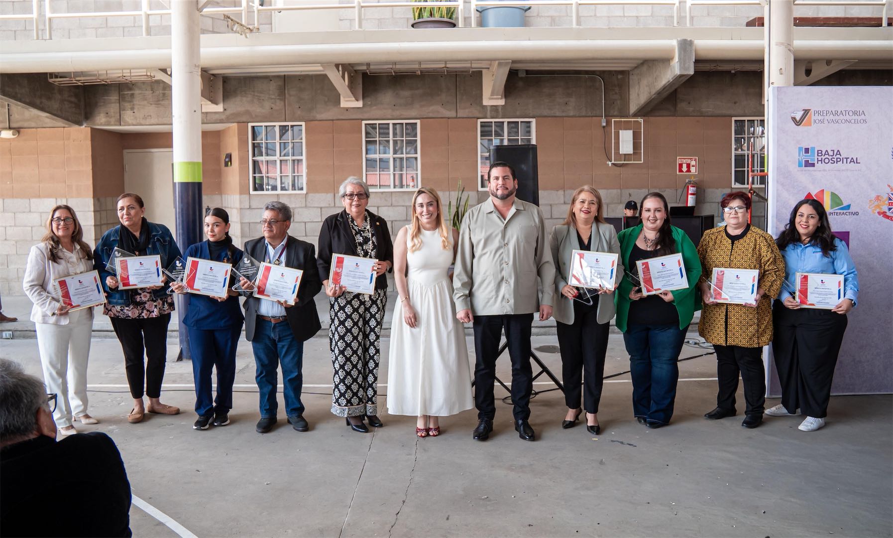 Conmemora Ismael Burgueño el Día del Maestro con docentes del Consejo de Seguridad Escolar’