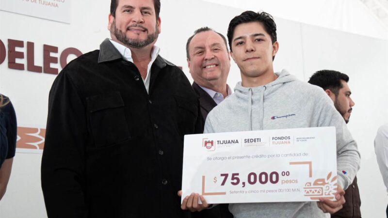 Entrega Ismael Burgueño más de 430 apoyos económicos para fortalecer el emprendimiento en Tijuana