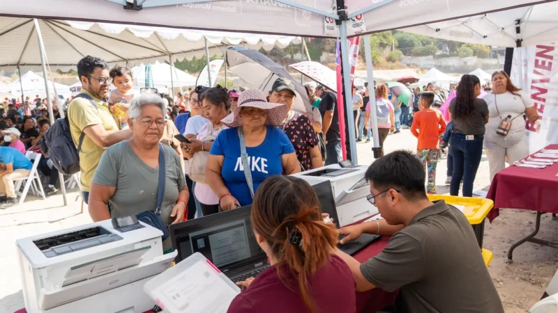 Más de 700 vecinos reciben servicios municipales en Sánchez Taboada