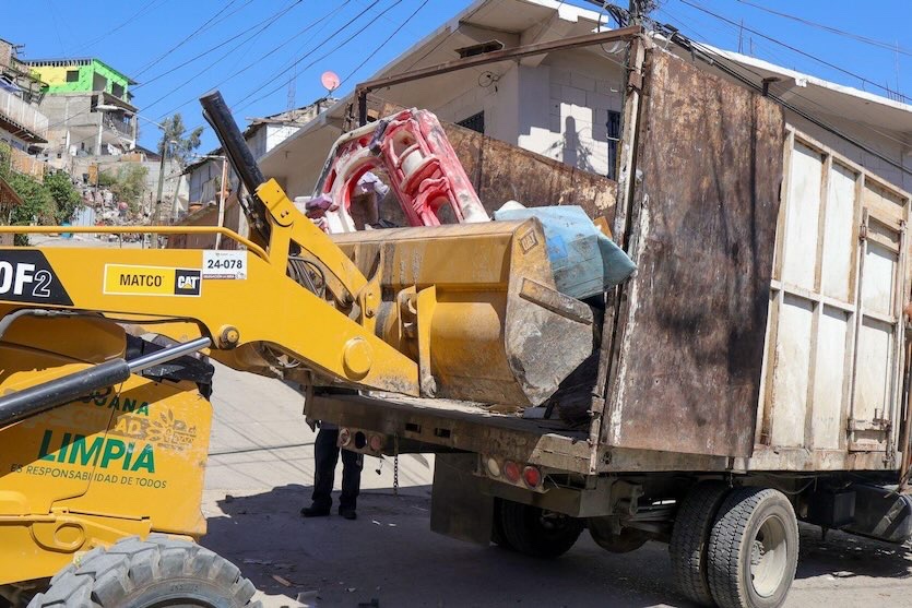 Retiran 44 toneladas de basura pesada en tres zonas de Tijuana